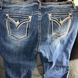 Plus size 20 Vigoss jeans.  Like new... bling!!!💎